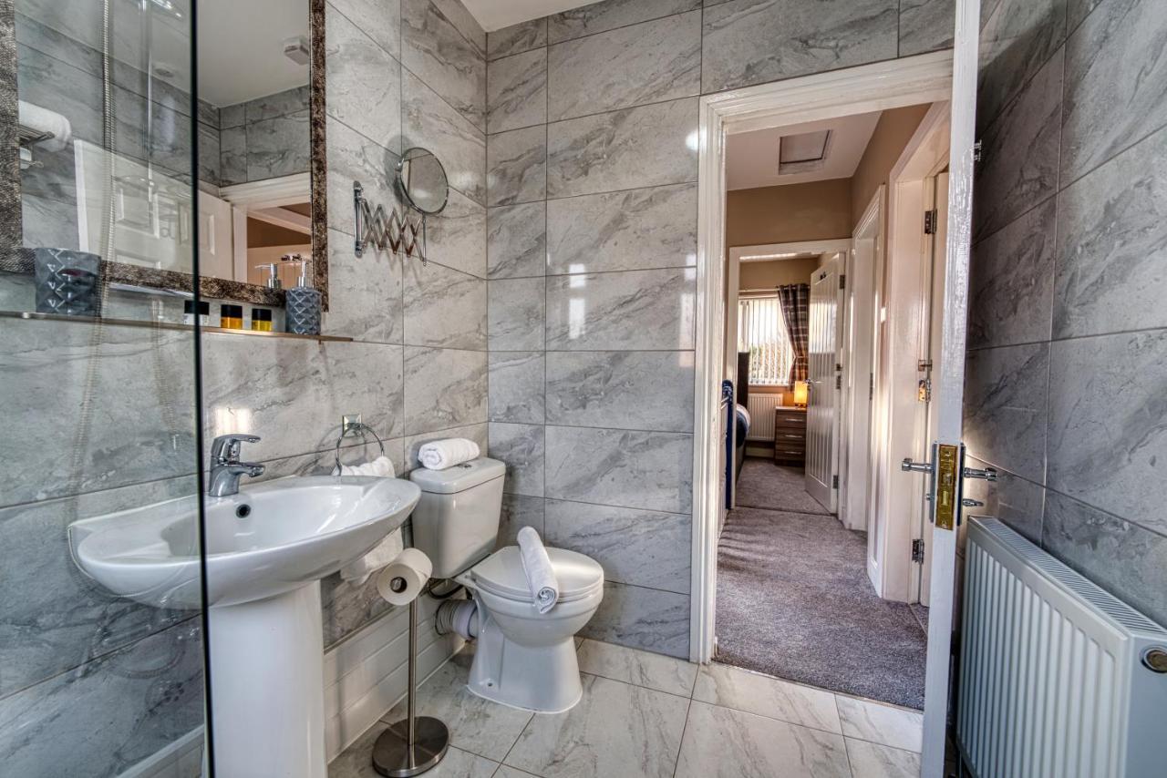 Stylish House - B'Ham Airport And Nec, Jlr Solihull, Business & Leisure Stays - Aspen House Quarto foto