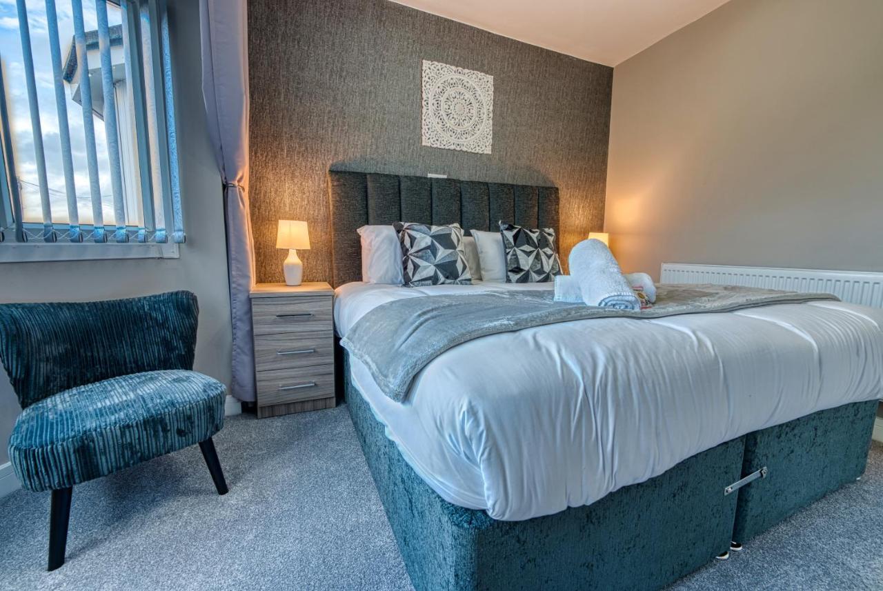 Stylish House - B'Ham Airport And Nec, Jlr Solihull, Business & Leisure Stays - Aspen House Quarto foto
