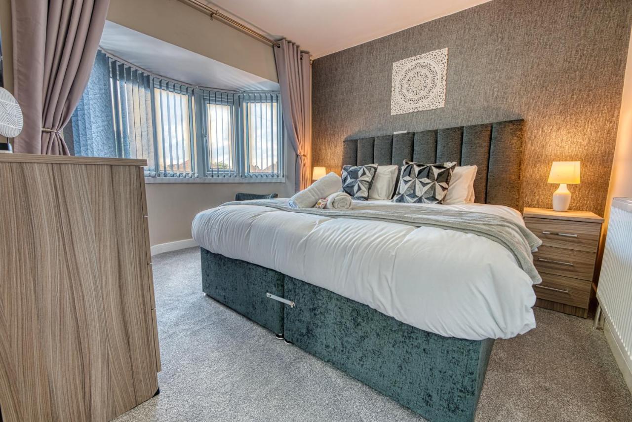 Stylish House - B'Ham Airport And Nec, Jlr Solihull, Business & Leisure Stays - Aspen House Quarto foto